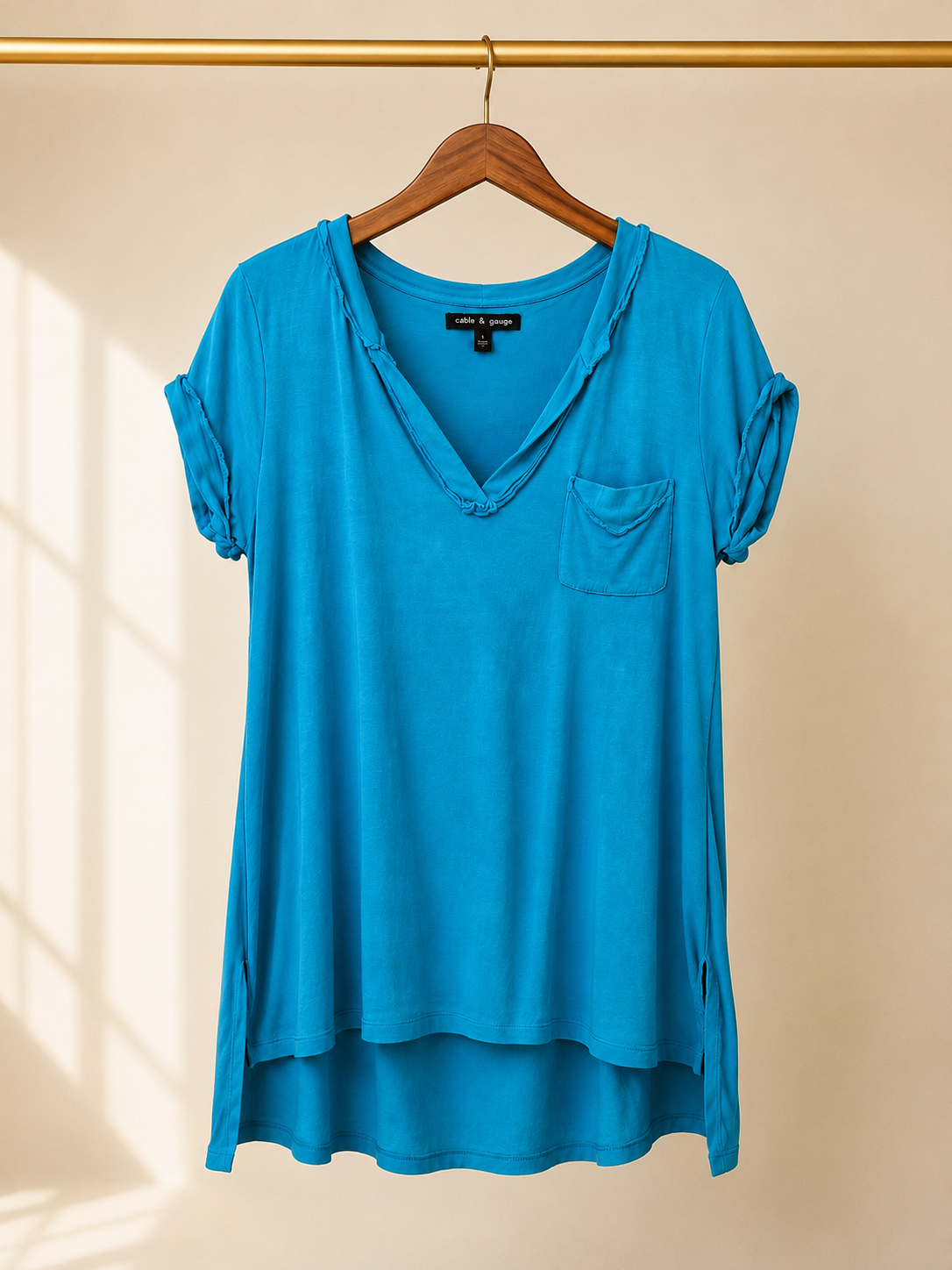 Cable & Gauge Teal Blue V-Neck Pocket Tee Roll Cuff High Low Top Size -Small