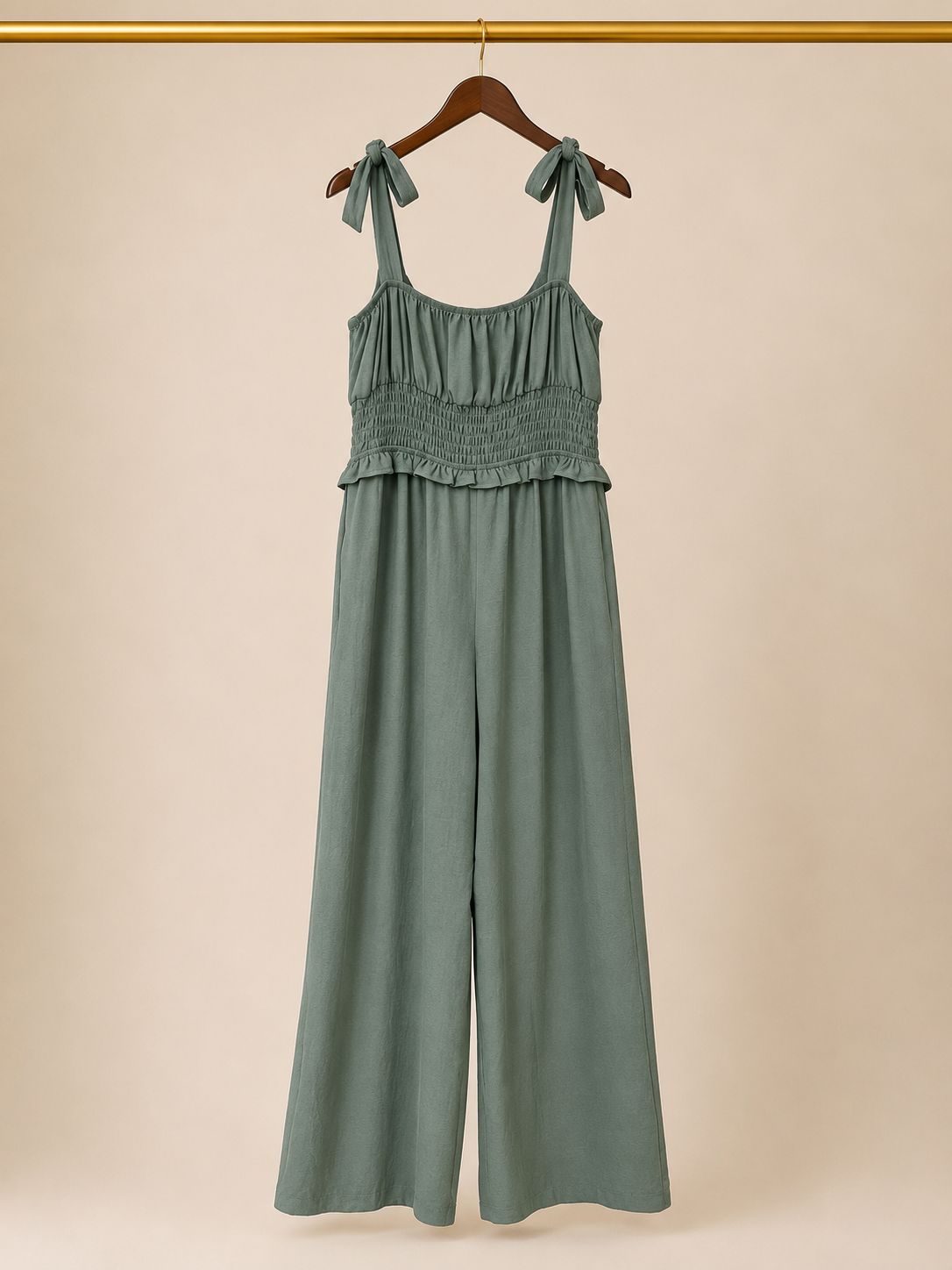 🔑Monteau Los Angeles Tie-Shoulder Smocked Wide-Leg Jumpsuit - Sage Green (Small)