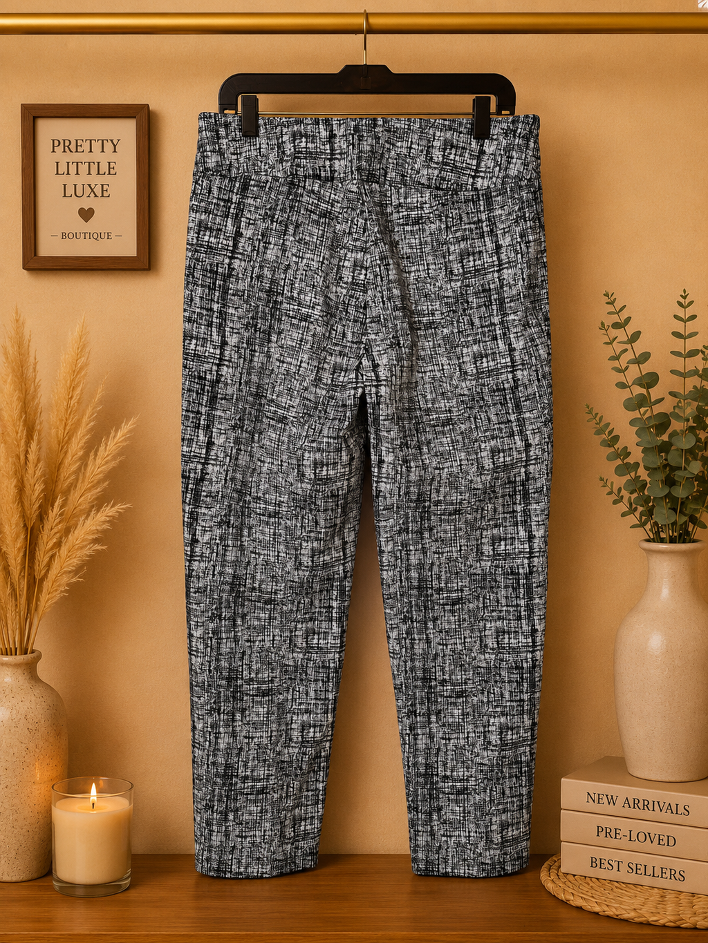 Ava & Grace Abstract Grid Print Pull-On Ankle Trousers - Black & White (10)